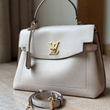 Soft Calfskin Lockme Ever MM Greige